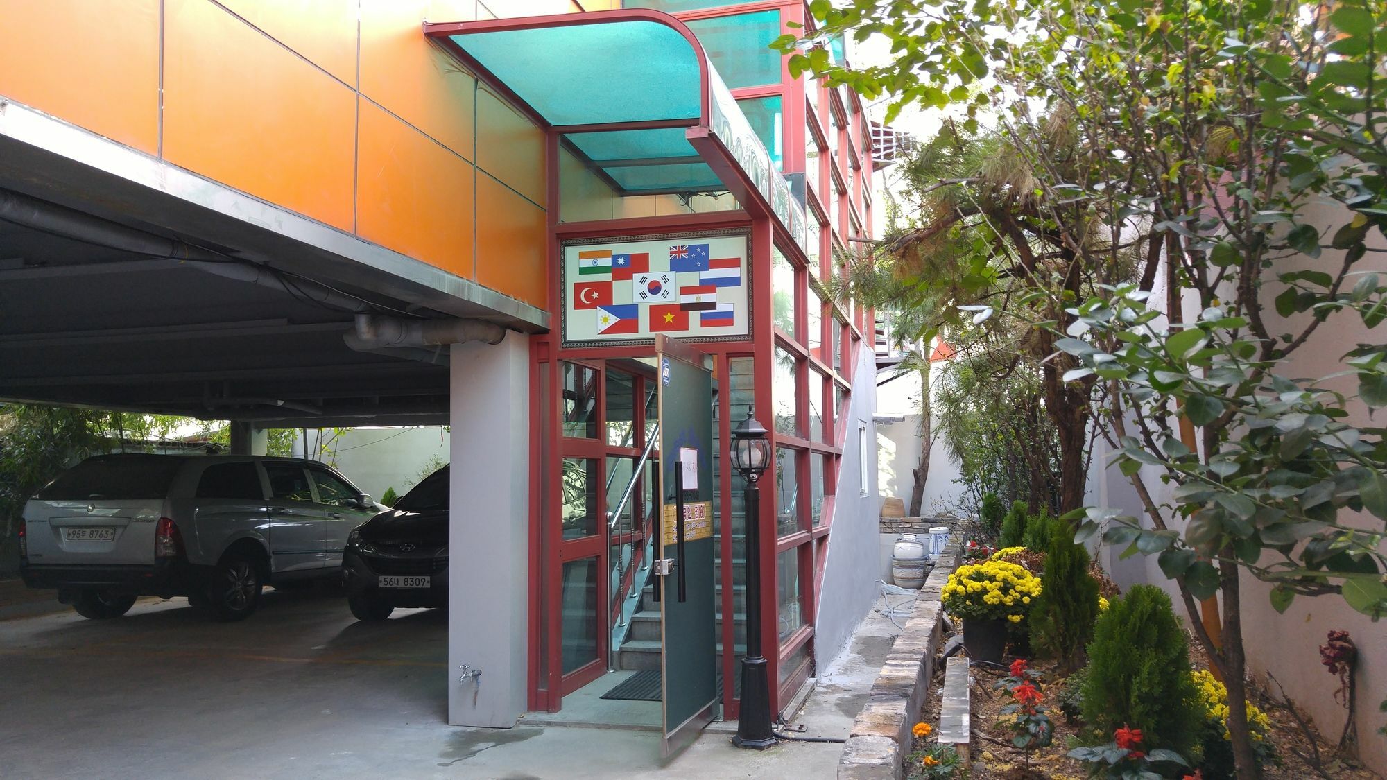 Embassy Guesthouse Itaewon Seoul Exterior photo